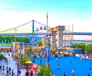 Blue Cross RiverRink is open for Summerfest in the warmer months and Winterfest in the colder months. Photo courtesy of  J. Fusco for Visit Philadelphia